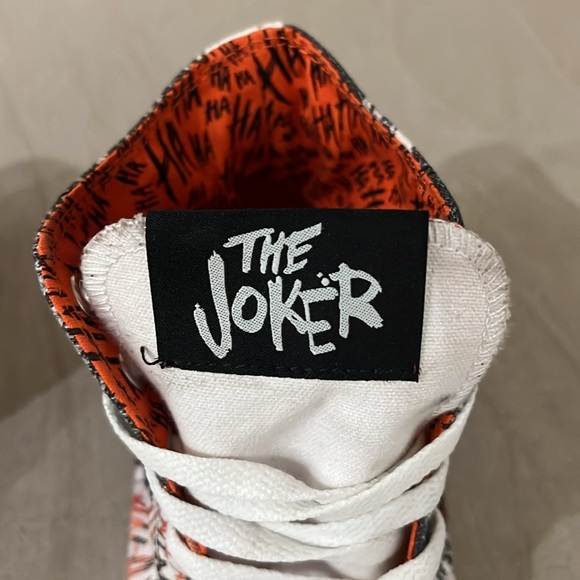 Converse DC Comics x Chuck Taylor All Star The Joker Laugh High Top Snea… - Picture 6 of 15